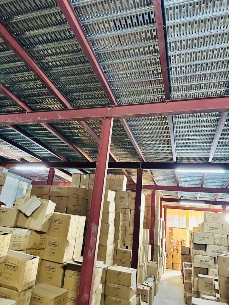 MEZZANINE FLOOR